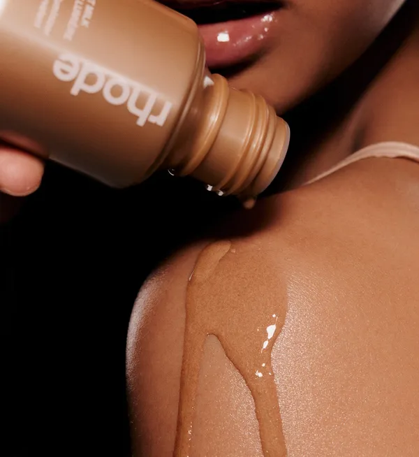 Rhode Highlight Milk / 03 Pearly Warm Bronze in Qatar